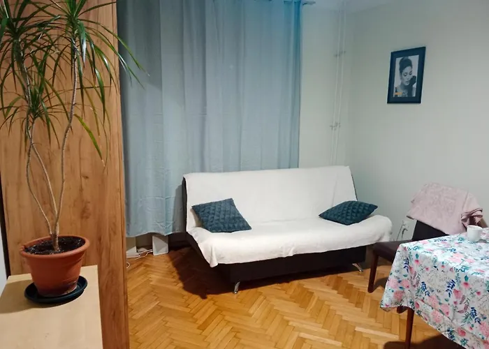 E-brechta شقة وارسو