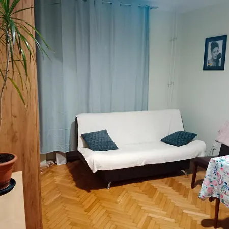 E-brechta Apartament Warszawa